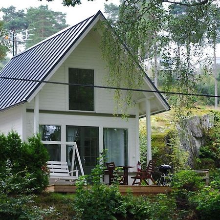 Anfasteroed Gardsvik - Badstugor Med Loft Ljungskile Eksteriør billede